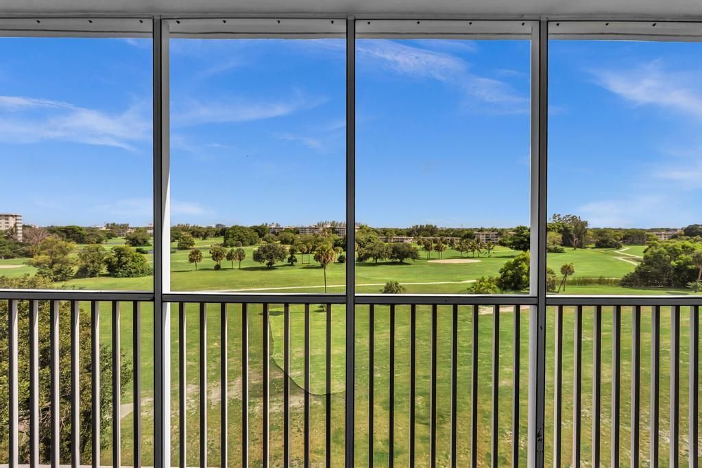 2950 N Palm Aire Drive, Unit 607, Pompano Beach, FL 33069 Photo