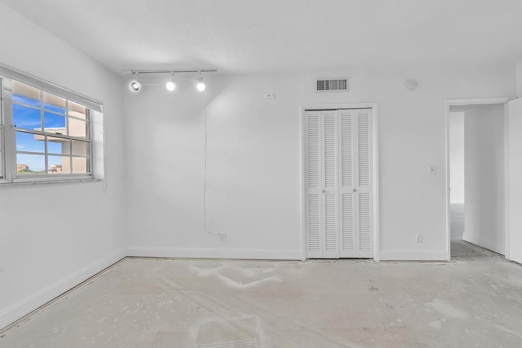 2950 N Palm Aire Drive, Unit 607, Pompano Beach, FL 33069 Photo
