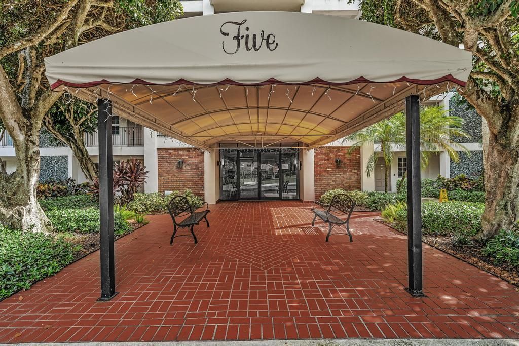 2950 N Palm Aire Drive, Unit 607, Pompano Beach, FL 33069 Photo