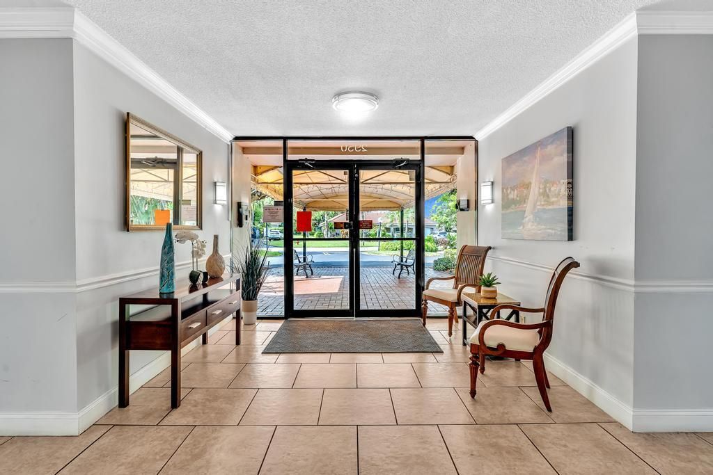 2950 N Palm Aire Drive, Unit 607, Pompano Beach, FL 33069 Photo