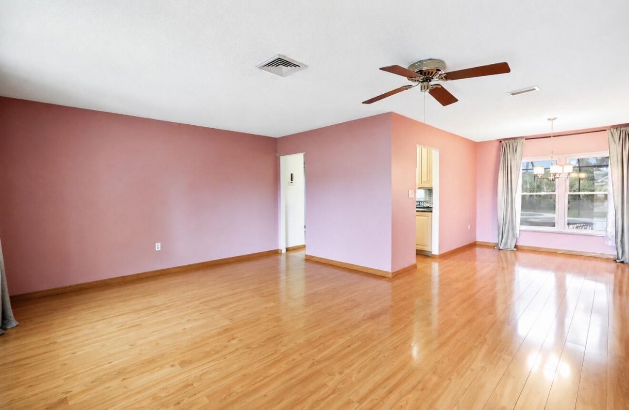 415 SE Calmoso Drive, Port Saint Lucie, FL 34983 Photo
