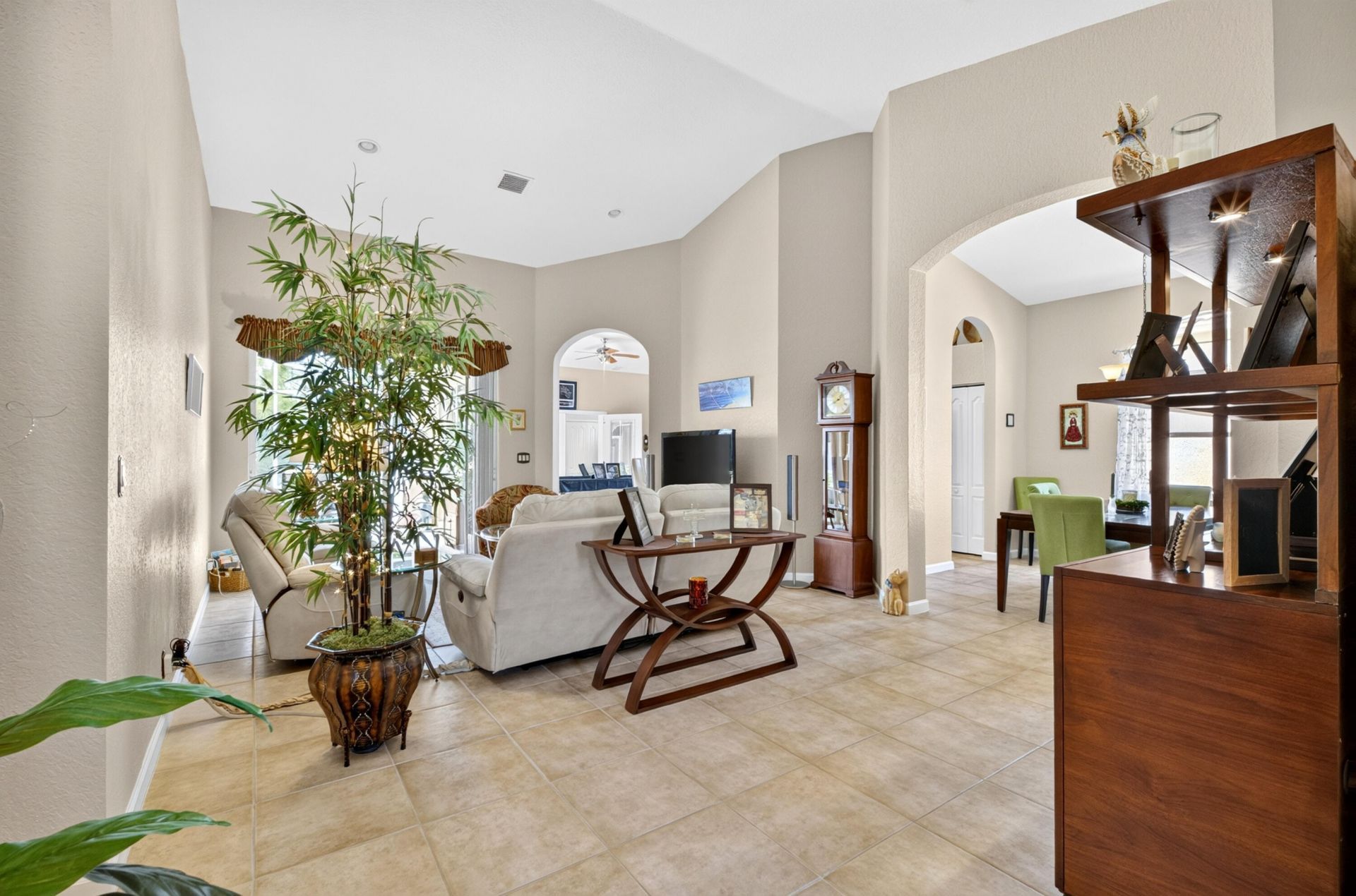 5423 Place Lake Drive, Fort Pierce, FL 34951 Photo