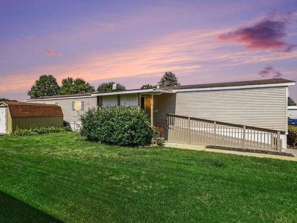 69205 Garver Lake Road, Unit 52, Edwardsburg, MI 49112