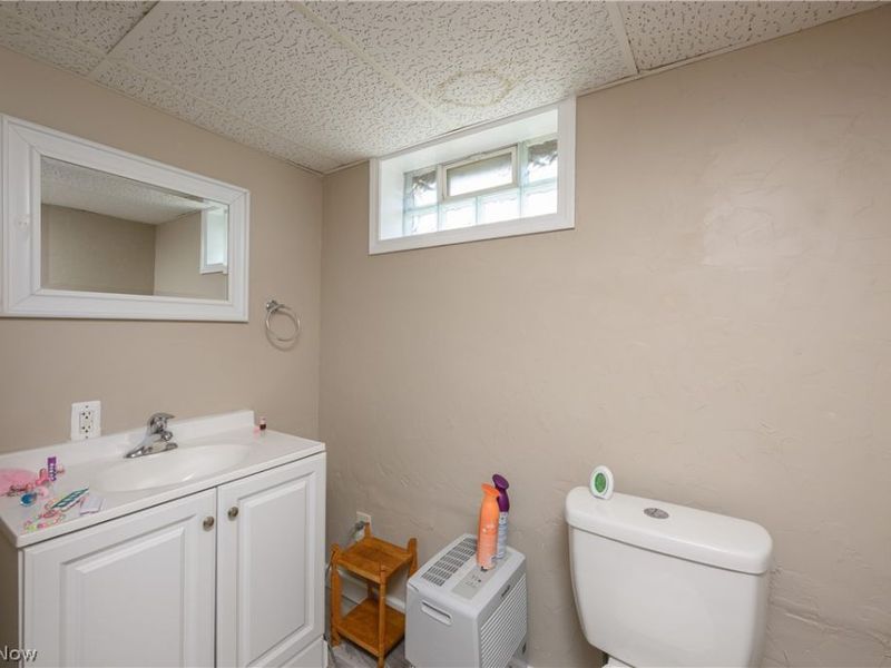 2380 Perry Drive SW, Canton, OH 44706 Photo 19