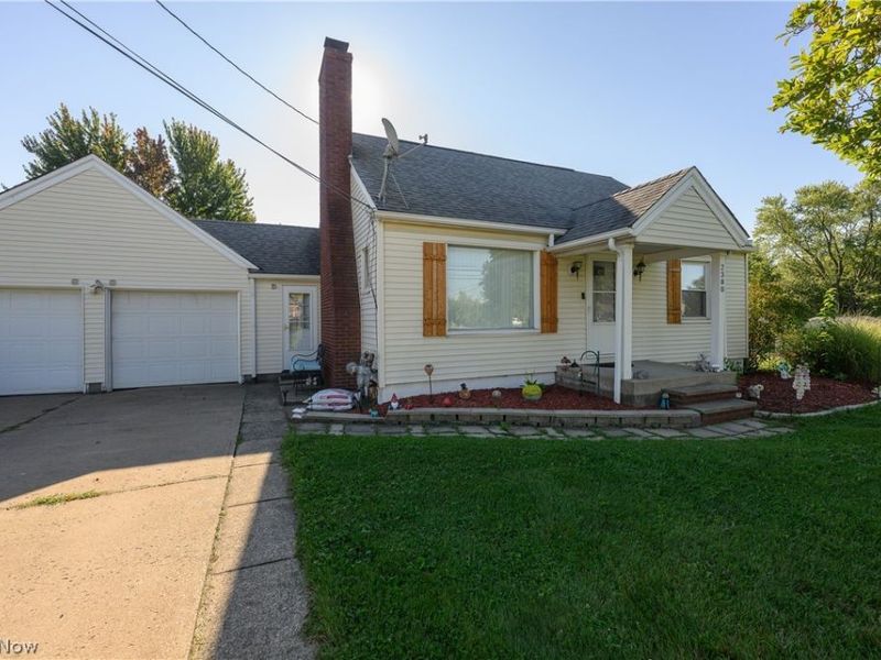 2380 Perry Drive SW, Canton, OH 44706 Photo 2