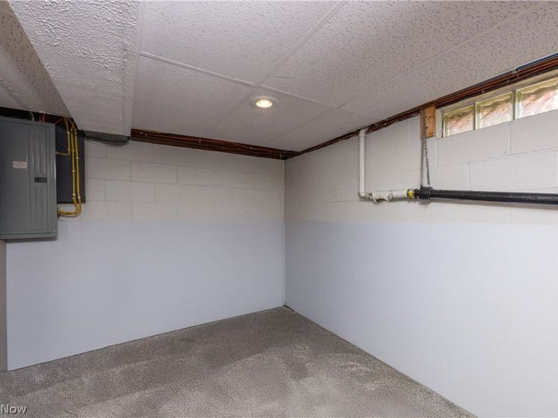 2380 Perry Drive SW, Canton, OH 44706 Photo 20