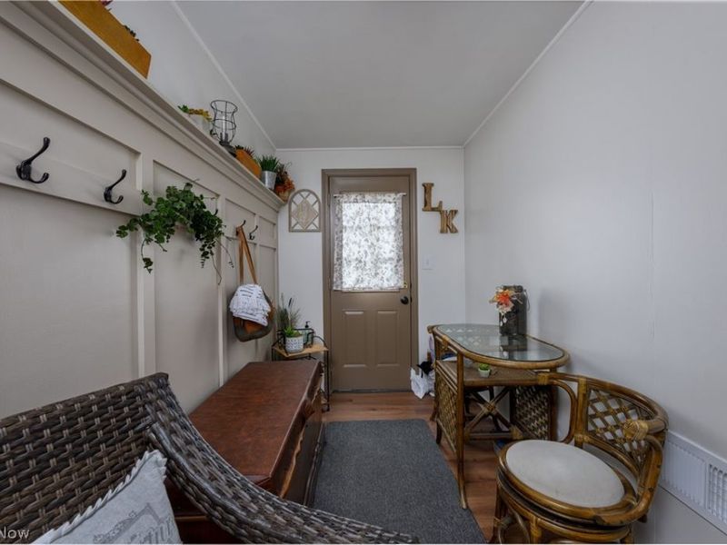 2380 Perry Drive SW, Canton, OH 44706 Photo 5