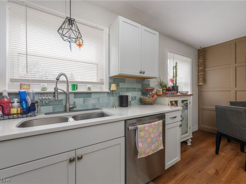 2380 Perry Drive SW, Canton, OH 44706 Photo 6