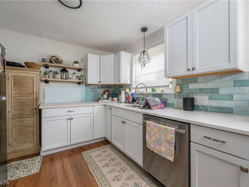 2380 Perry Drive SW, Canton, OH 44706 Photo 7