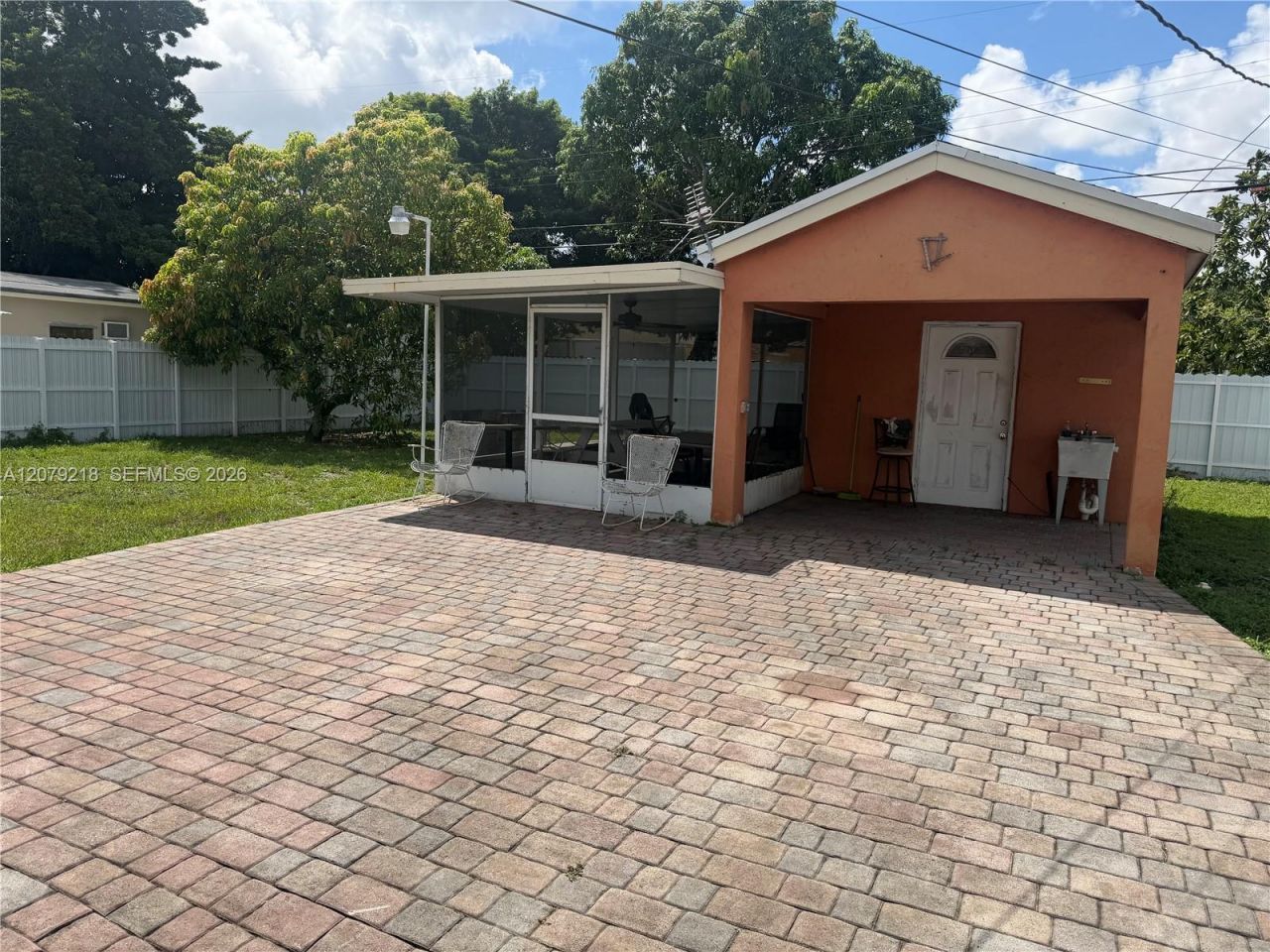 962 E 19th St , Hialeah, FL 33013 Photo
