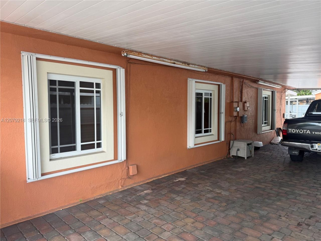 962 E 19th St , Hialeah, FL 33013 Photo
