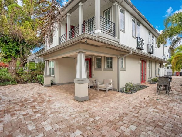 555 Peachtree Road , Orlando, FL 32804