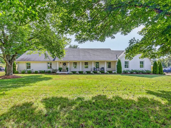 1305 Chickasaw Dr, Brentwood, TN 37027