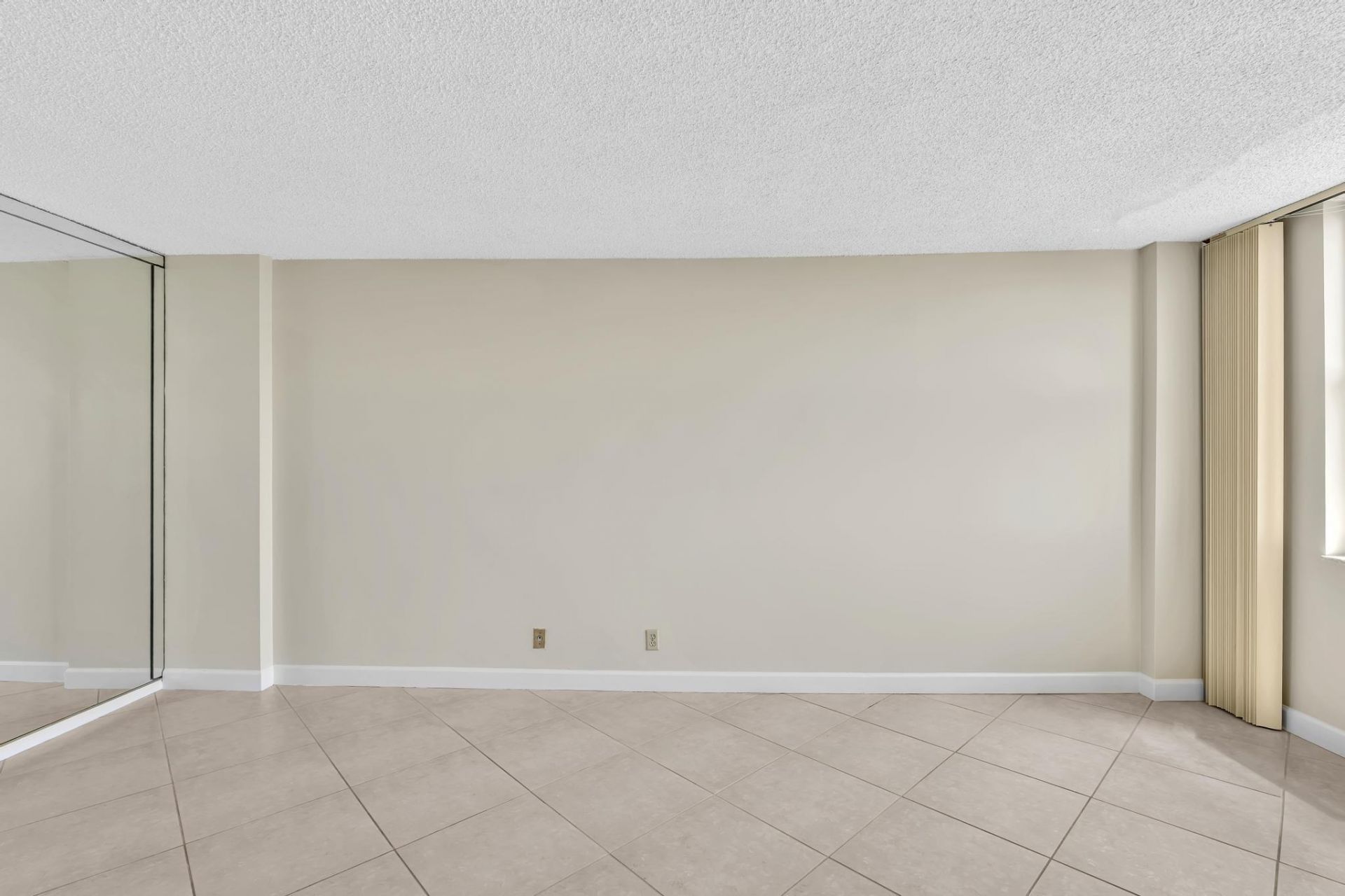1150 Hillsboro Mile, Unit 914, Hillsboro Beach, FL 33062 Photo