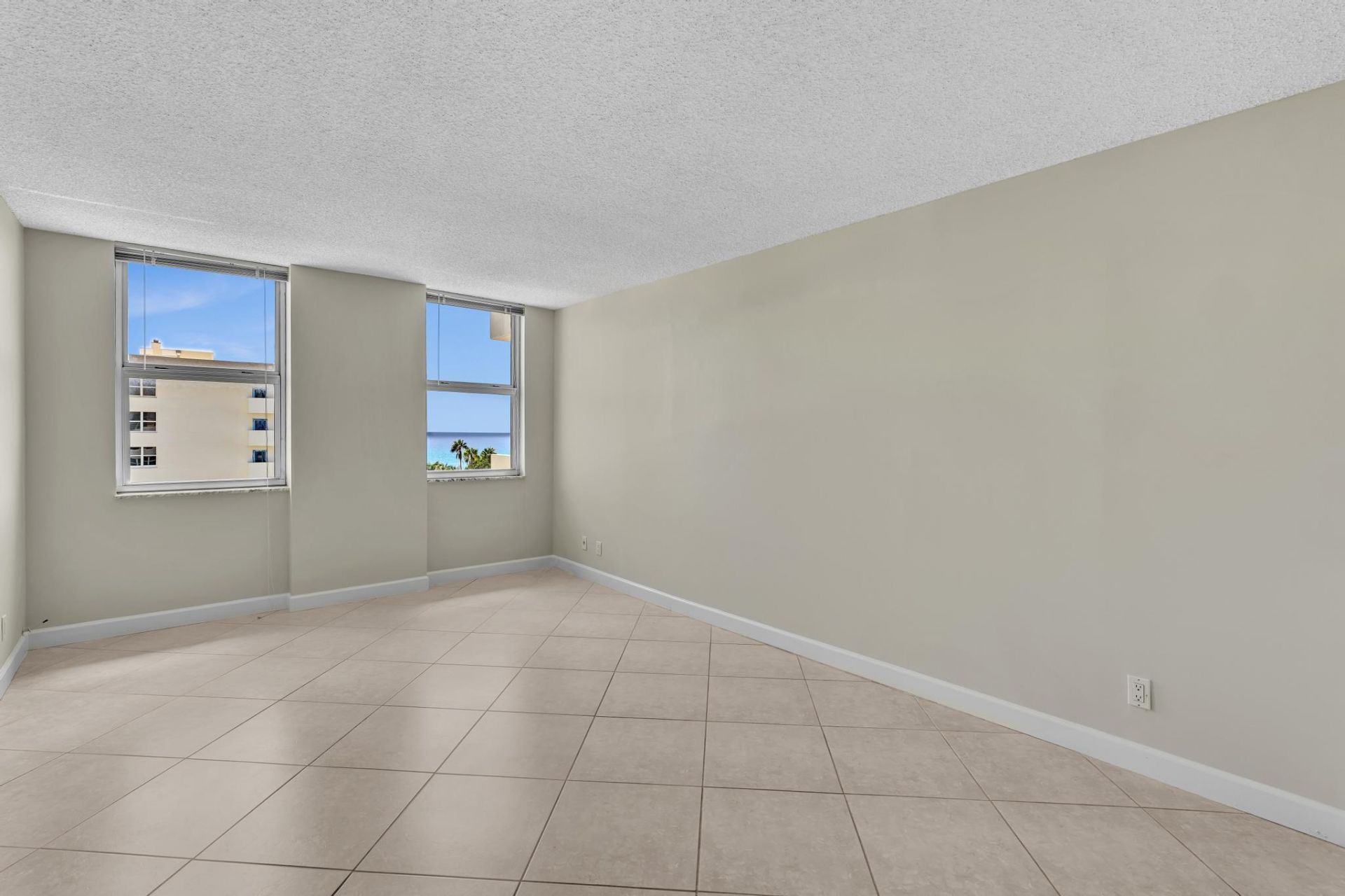 1150 Hillsboro Mile, Unit 914, Hillsboro Beach, FL 33062 Photo
