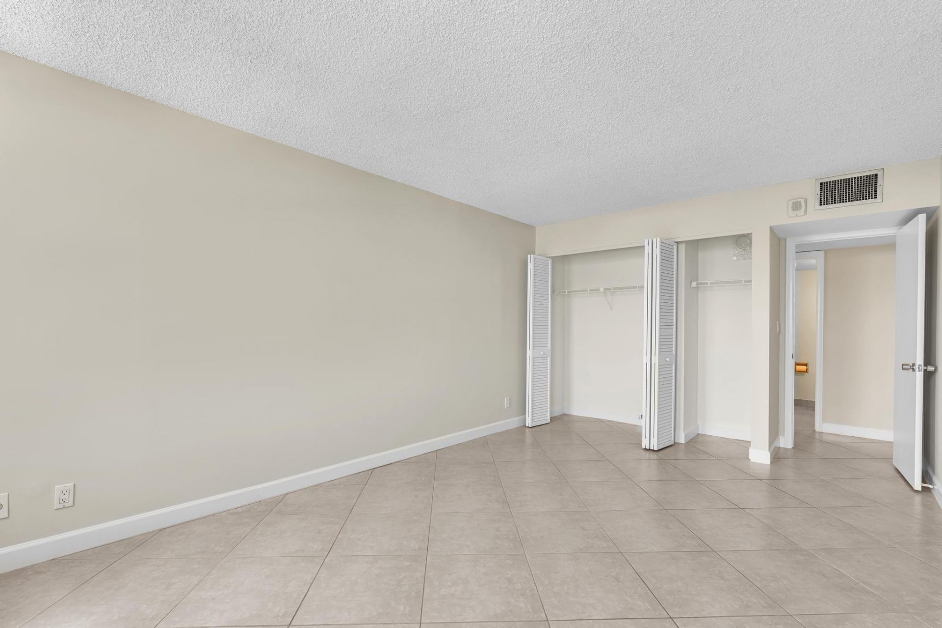 1150 Hillsboro Mile, Unit 914, Hillsboro Beach, FL 33062 Photo
