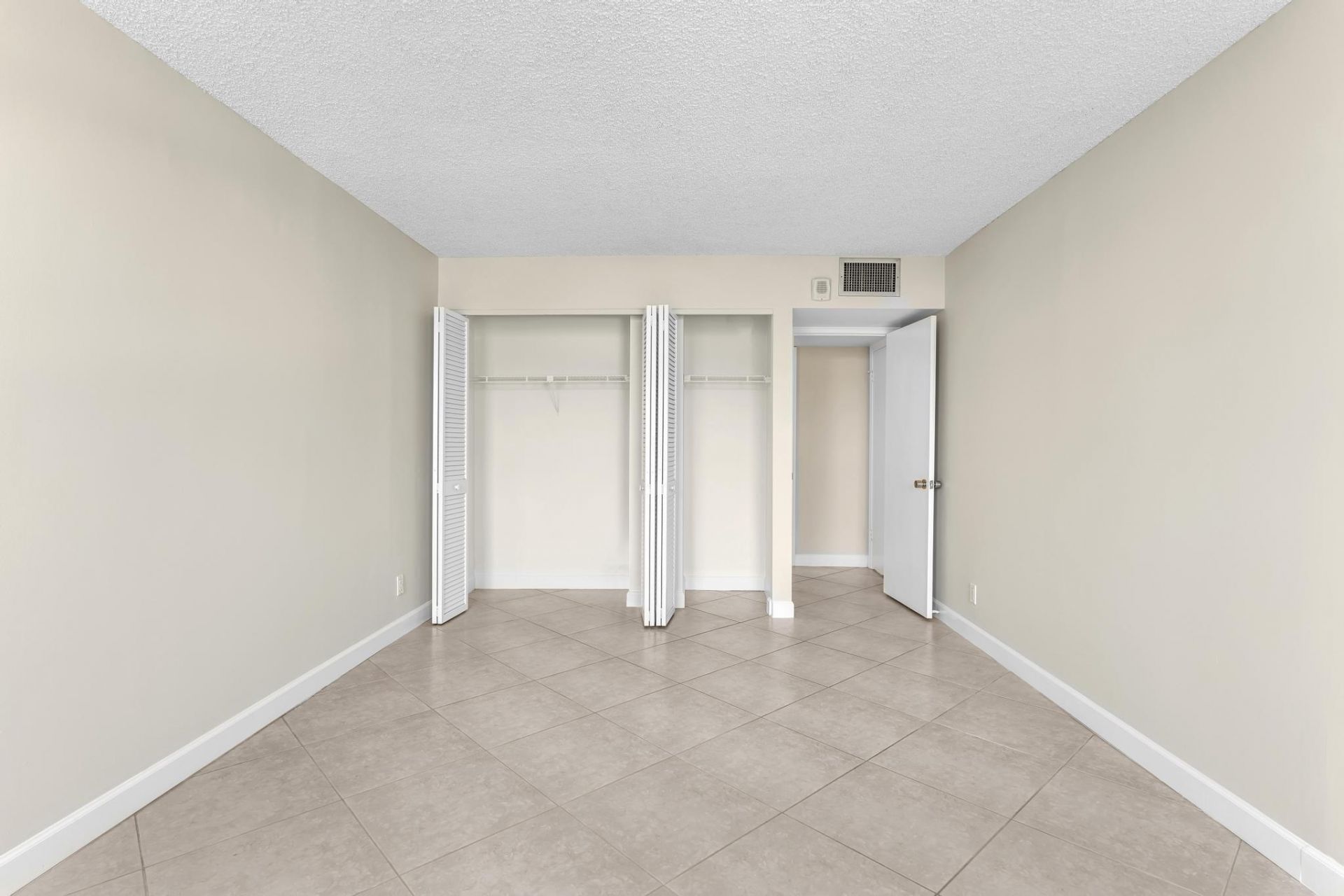 1150 Hillsboro Mile, Unit 914, Hillsboro Beach, FL 33062 Photo