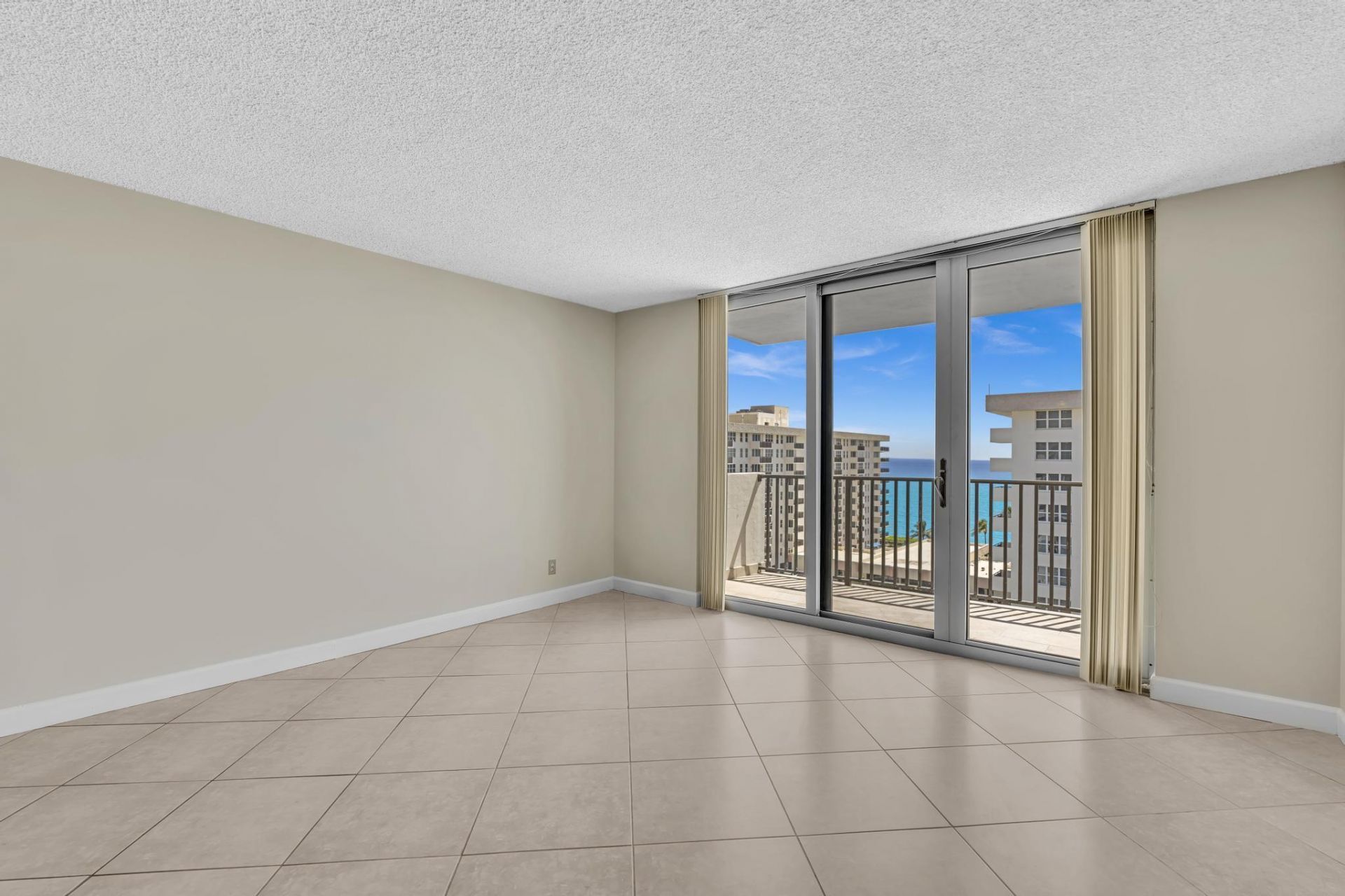 1150 Hillsboro Mile, Unit 914, Hillsboro Beach, FL 33062 Photo