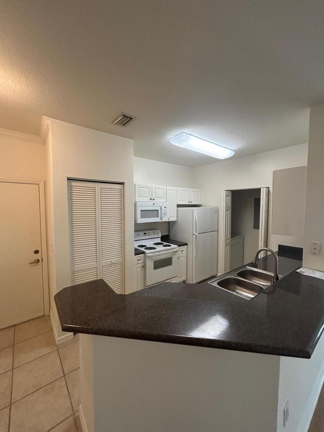 272 SE Kitching Circle, Stuart, FL 34994 Photo