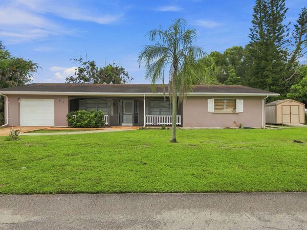 2730 Fairway Drive, Fort Pierce, FL 34982