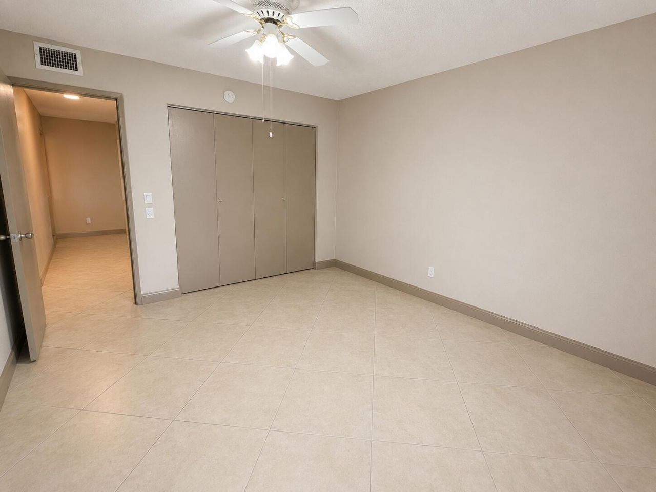 3100 Springdale Boulevard, Unit apto, Palm Springs, FL 33461 Photo