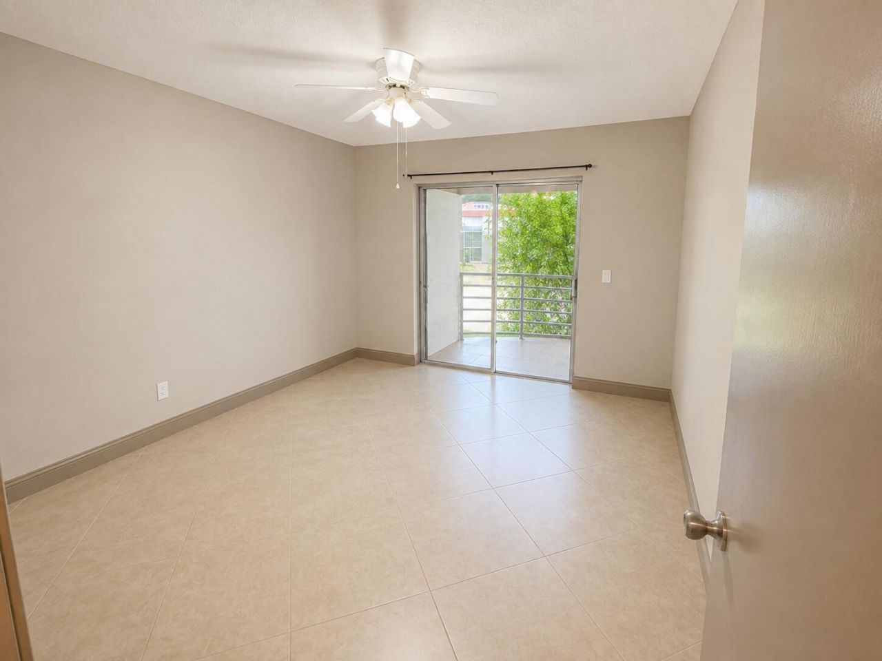 3100 Springdale Boulevard, Unit apto, Palm Springs, FL 33461 Photo