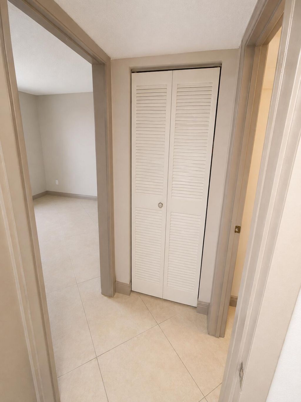3100 Springdale Boulevard, Unit apto, Palm Springs, FL 33461 Photo