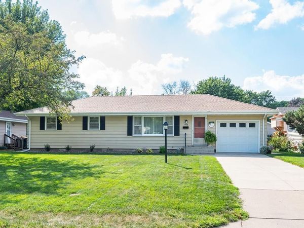 948 Main Street S, Shakopee, MN 55379