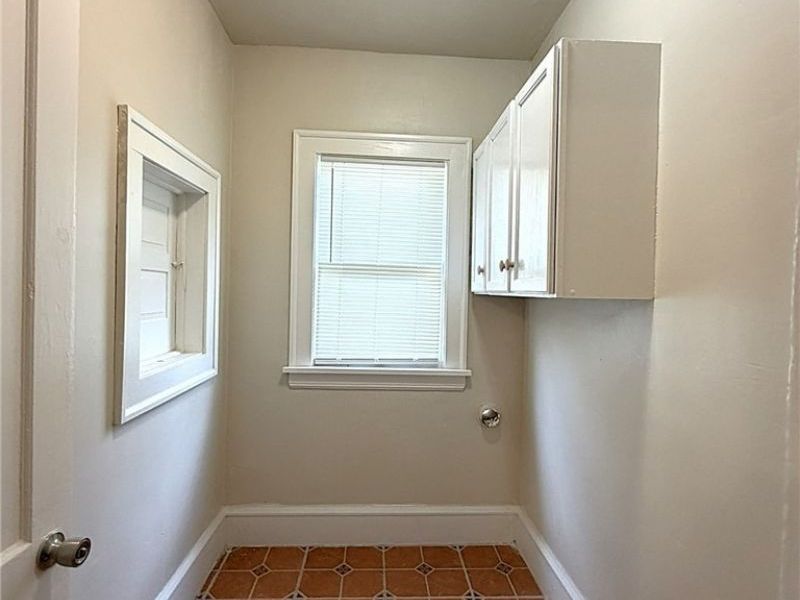 12413 Saywell Avenue, Cleveland, OH 44108 Photo 9