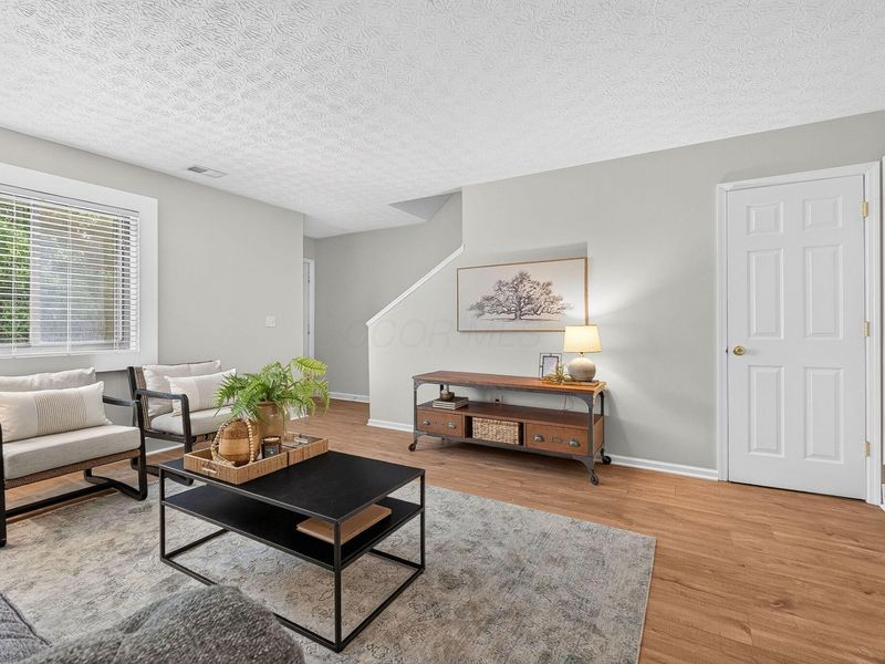 3203 Summerdale Lane , Unit 60, Columbus, OH 43221 Photo 12