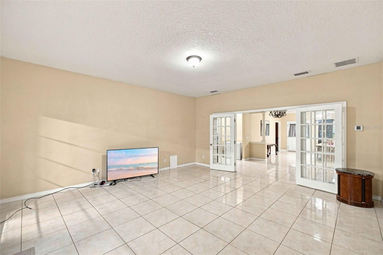 1050 NE 165th Street , Citra, FL 32113 Photo