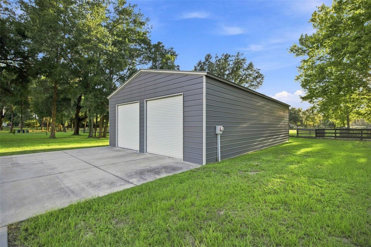 1050 NE 165th Street , Citra, FL 32113 Photo