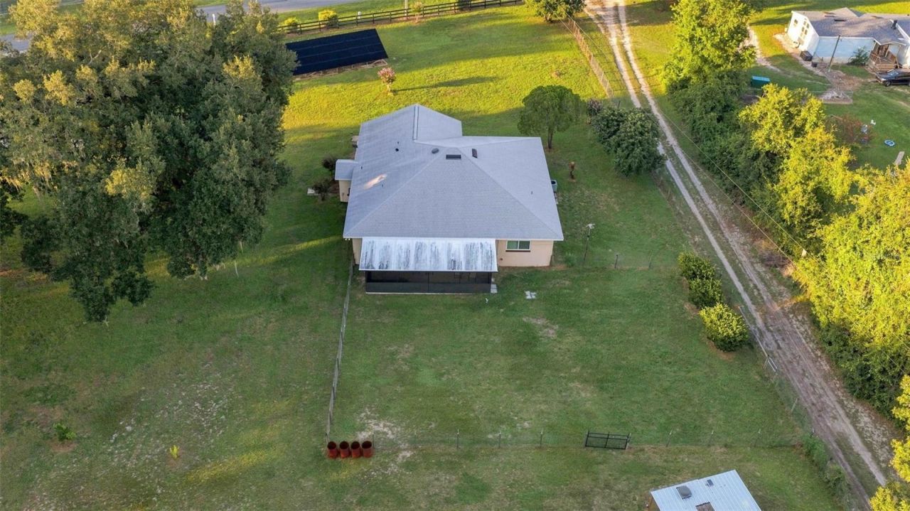 1050 NE 165th Street , Citra, FL 32113 Photo