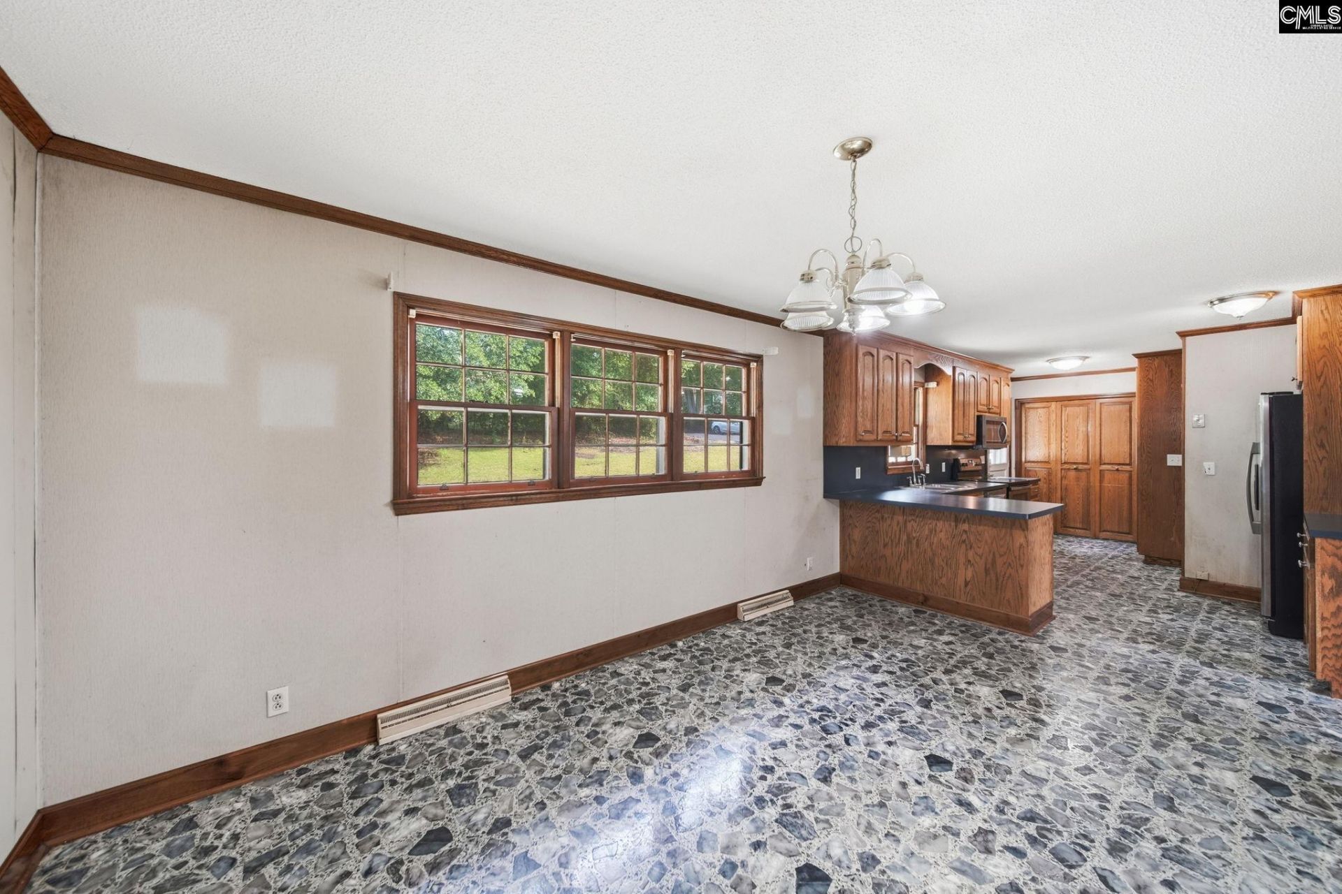 1807 Lynhurst Drive  Photo 15