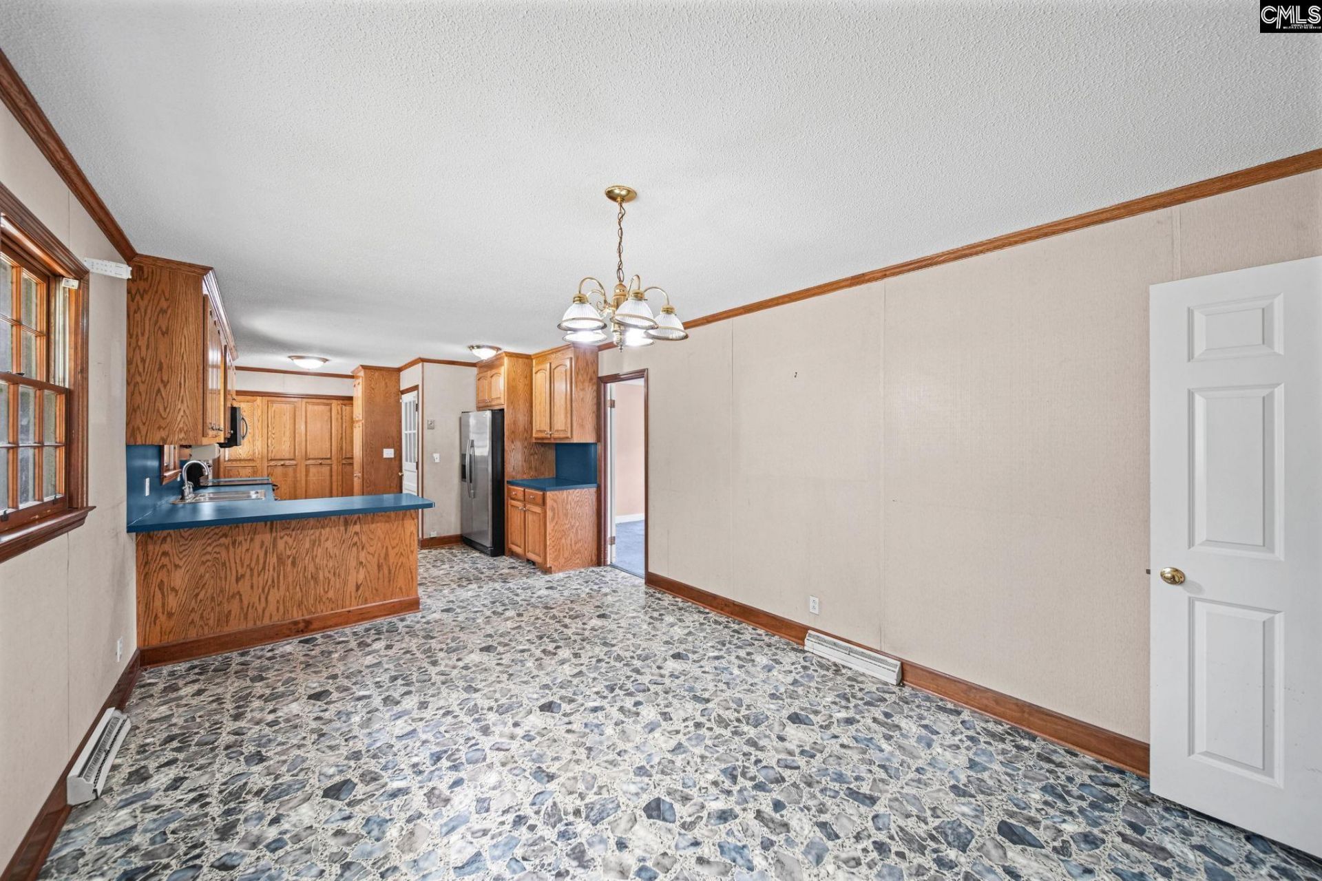 1807 Lynhurst Drive  Photo 16