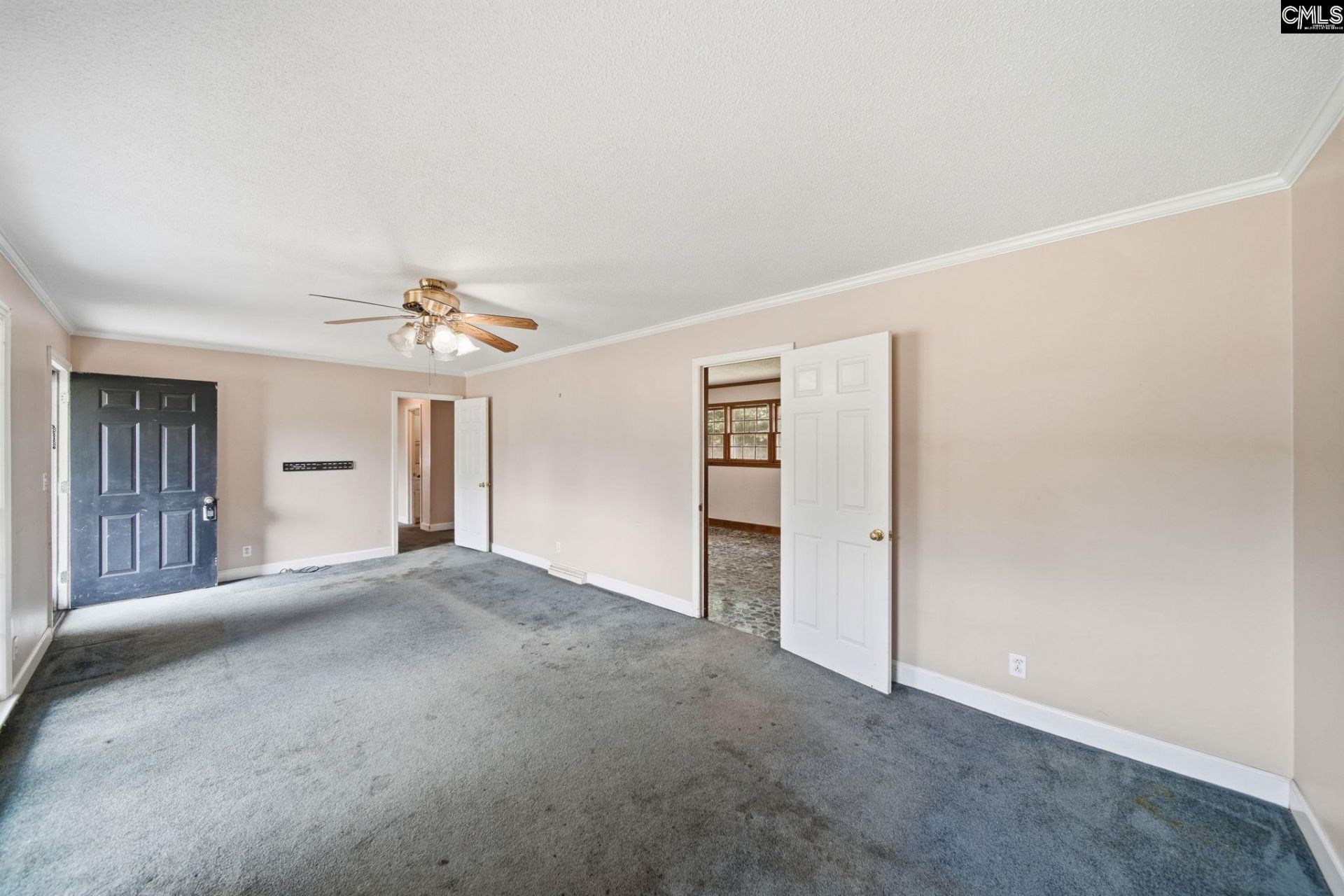 1807 Lynhurst Drive  Photo 7