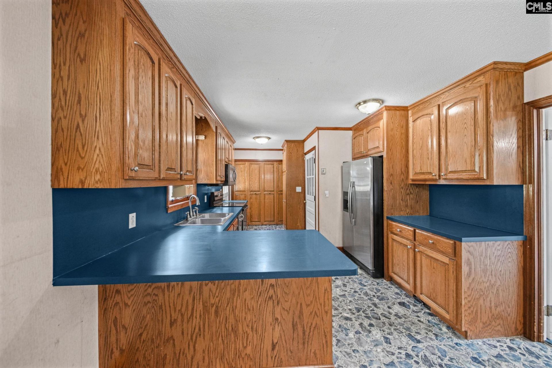 1807 Lynhurst Drive  Photo 9