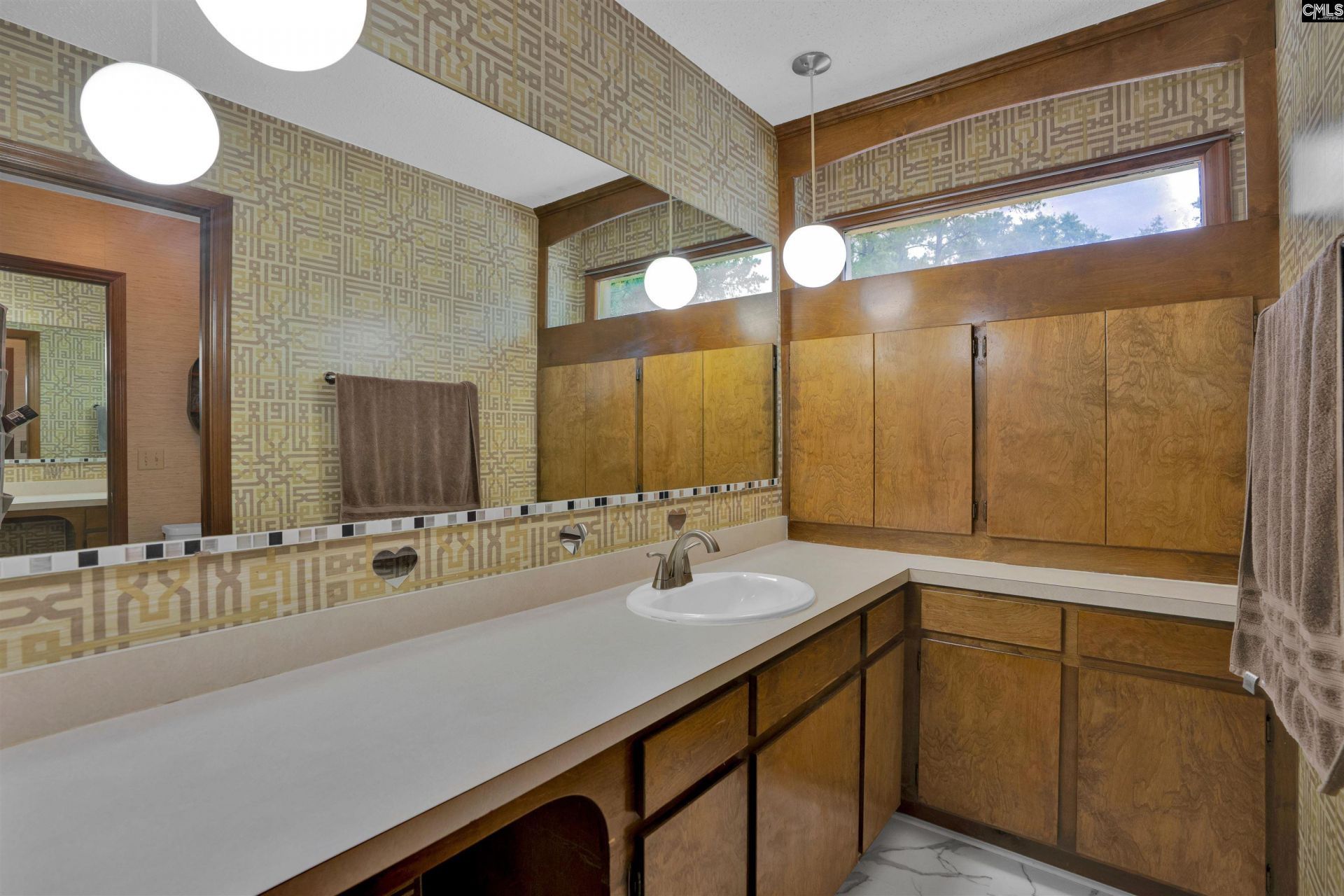 5807 Wescott Road  Photo 11
