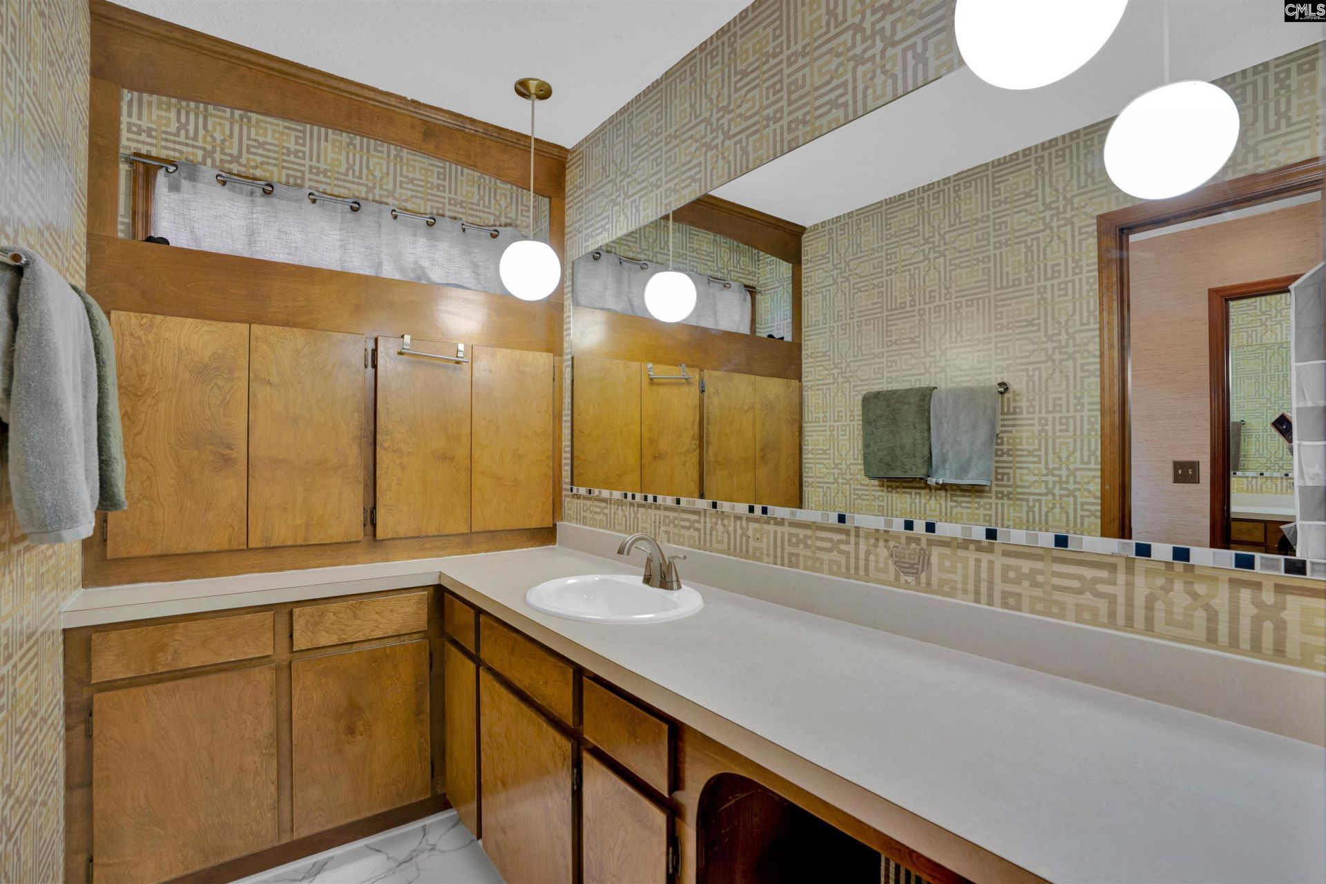 5807 Wescott Road  Photo 13