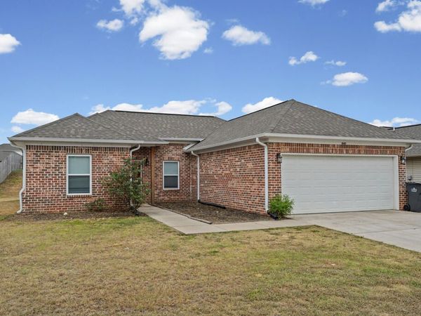 1047 Briarwood Drive, Oxford, MS 38655