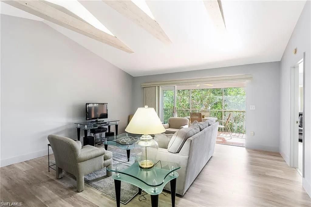 5635 Turtle Bay Dr, Unit 8, Naples, FL 34108 Photo