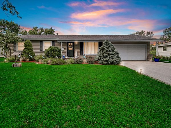 155 Lexington Street , Valparaiso, IN 46385
