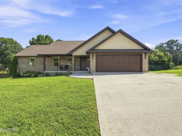 408 Melford Drive, Strawberry Plains, TN 37871