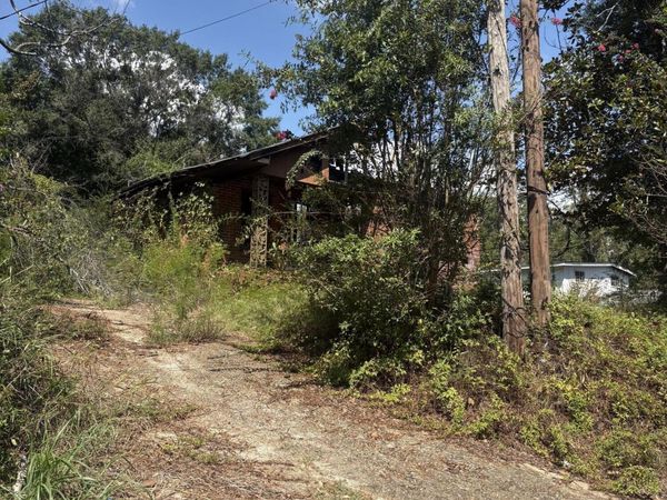 214 Banks Street, Hazlehurst, MS 39083