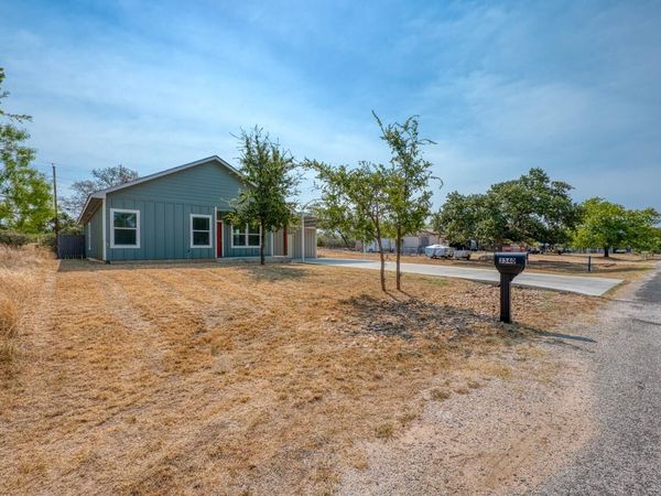3340 Cactus TRL , Kingsland, TX 78639