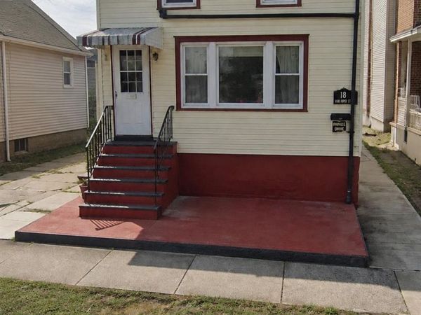 18 Van Riper Street , Staten Island, NY 10302