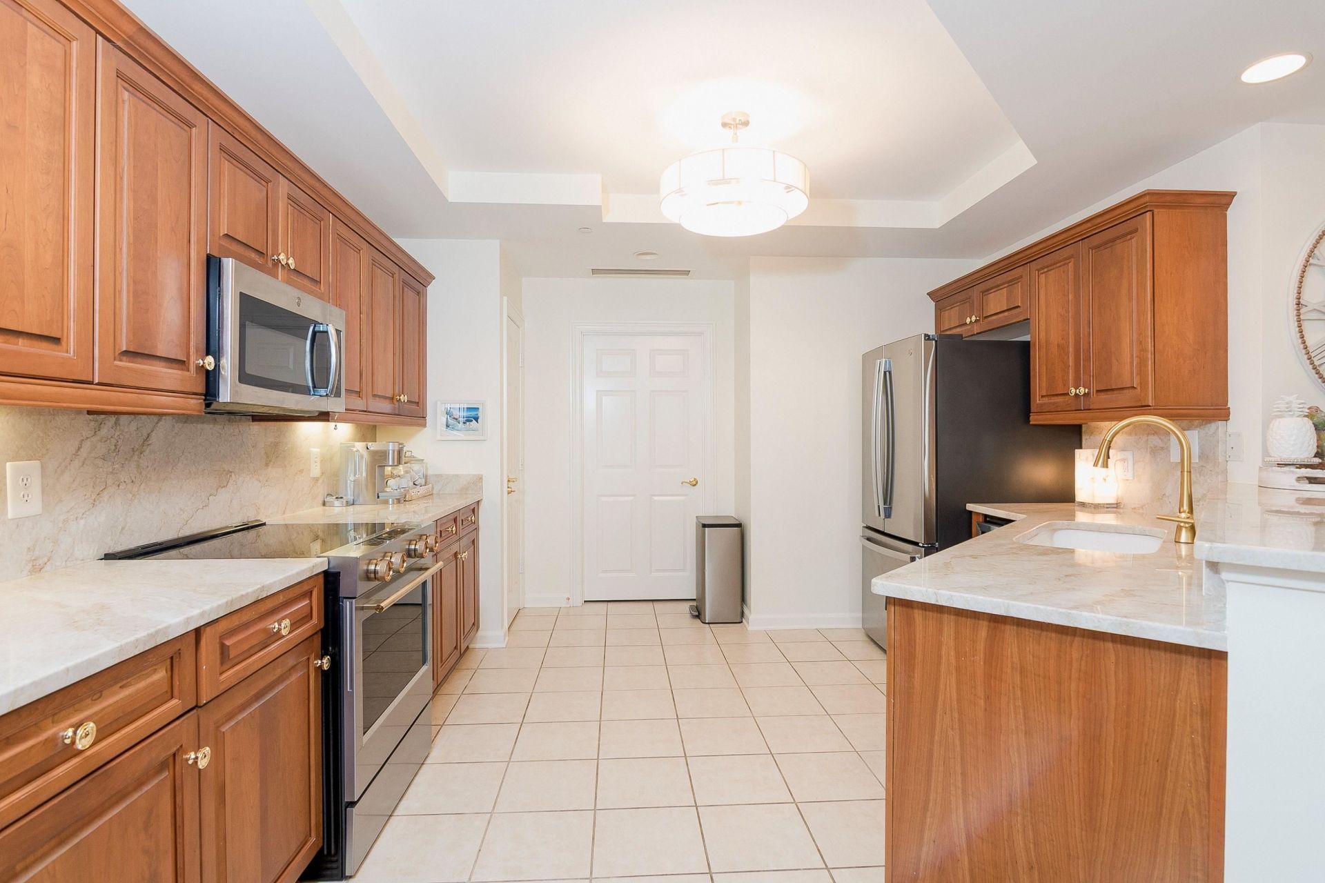 8500 Margate Circle Photo 18