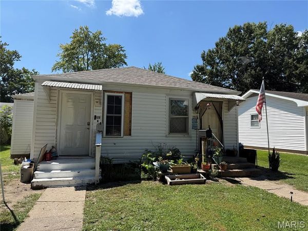 125 S Wentz St , Montgomery City, MO 63361