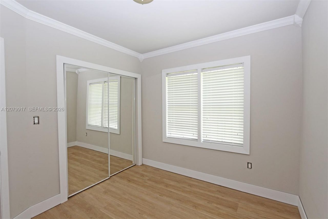 3375 Franklin Ave , Unit B, Miami, FL 33133 Photo