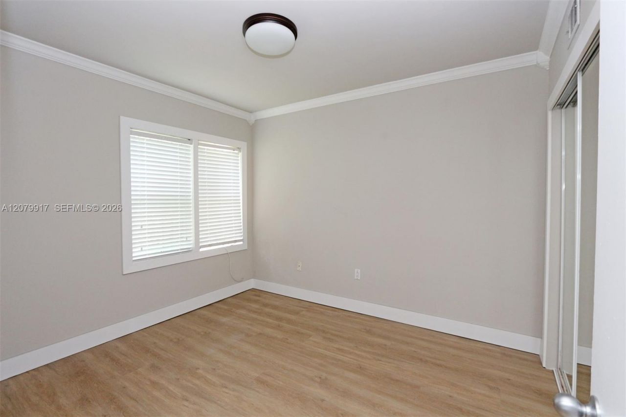 3375 Franklin Ave , Unit B, Miami, FL 33133 Photo